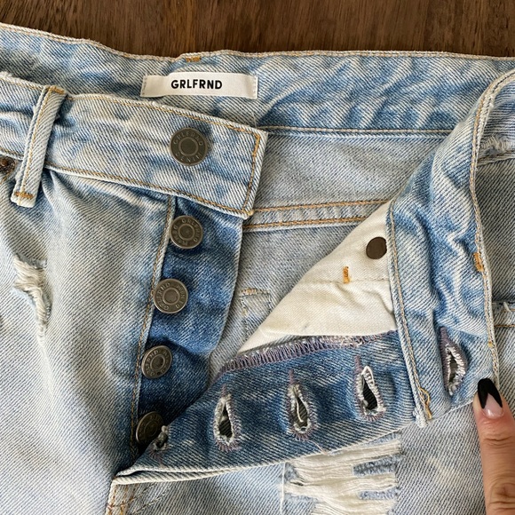 GRLFRND Jourdan Distressed Denim Shorts - Picture 5 of 7